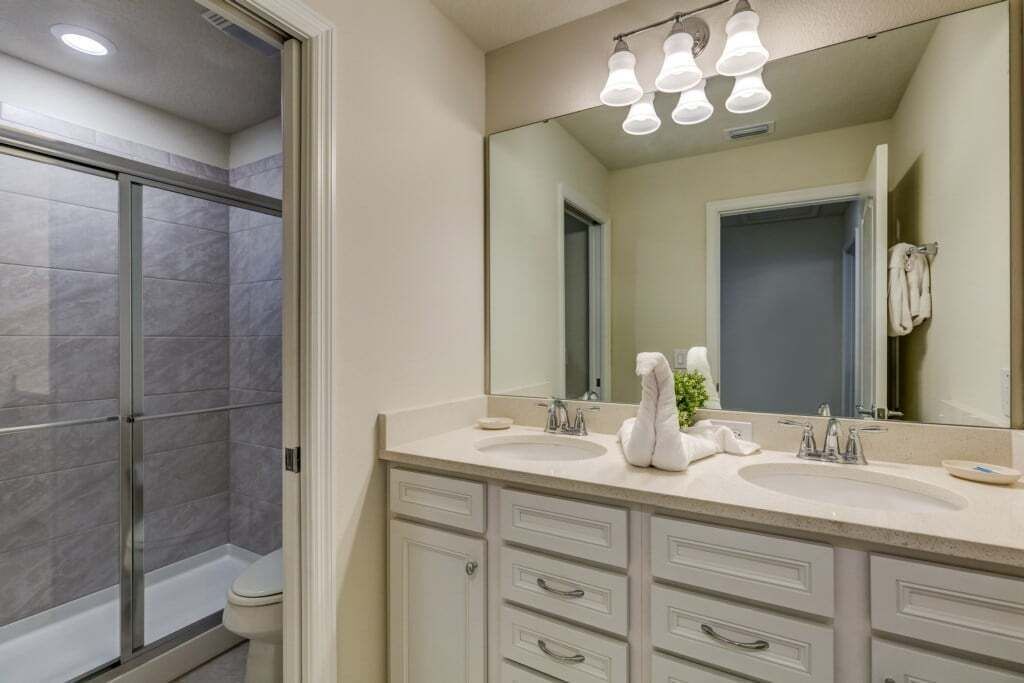 Photo of Bathroom in Loughman