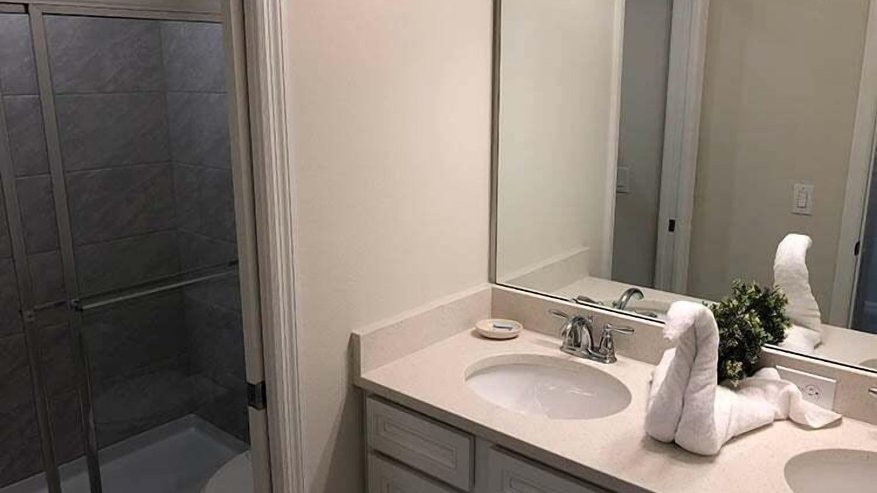 Photo of Bathroom in Loughman