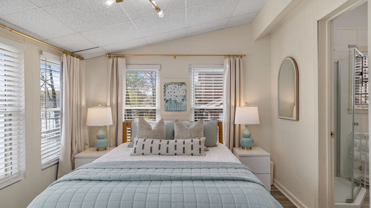Photo of Bedroom in Muscle Shoals