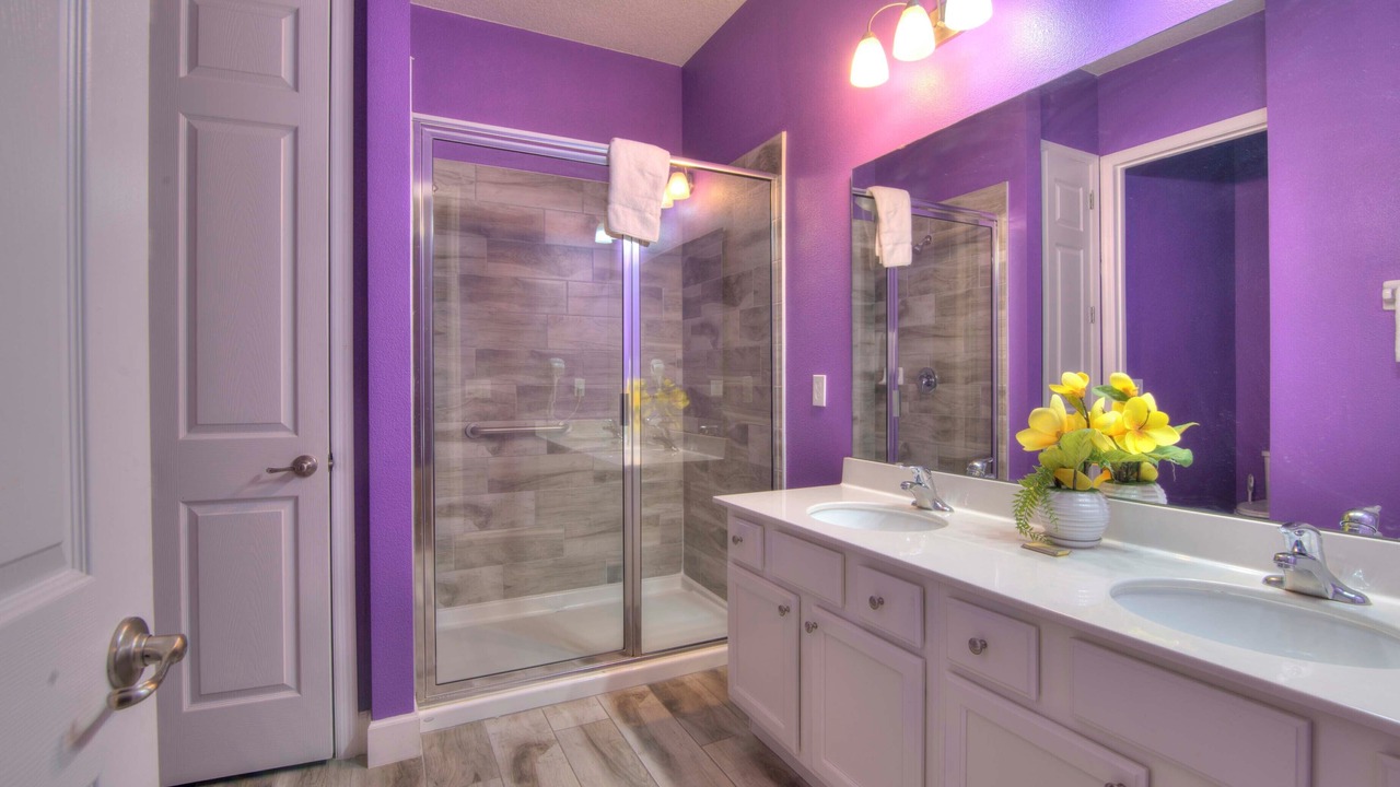 Photo of Bathroom in Loughman
