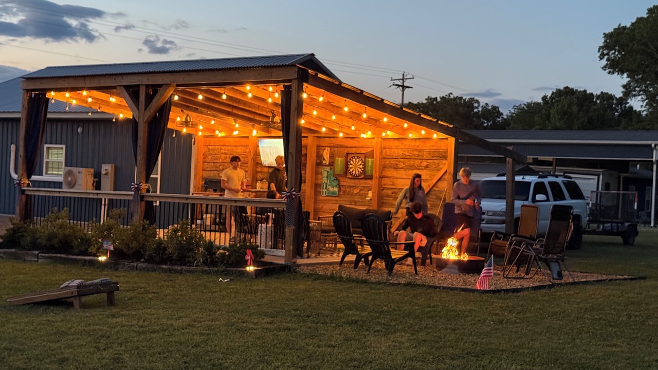 Photo of Outdoor in Groveoak