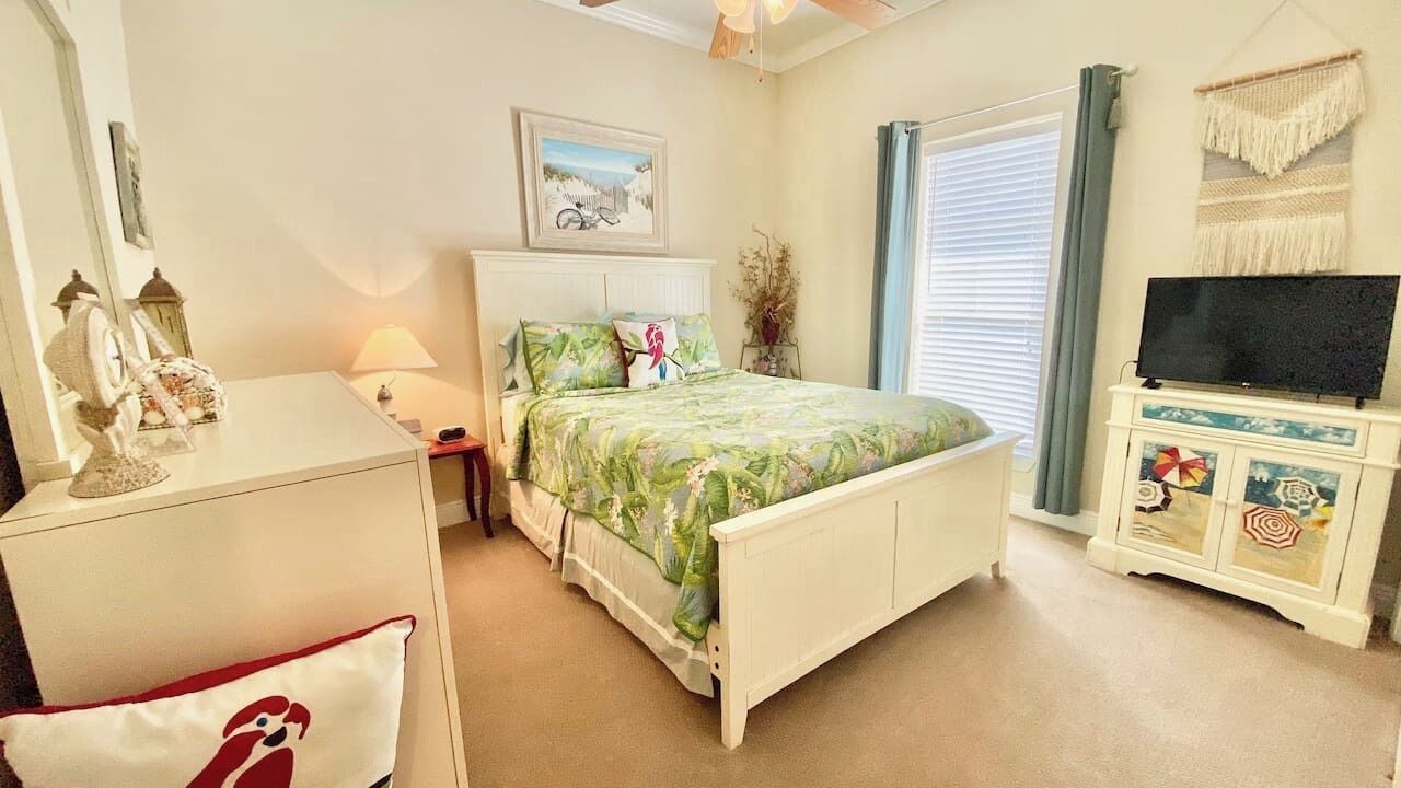 Photo of Bedroom in Henderson Point
