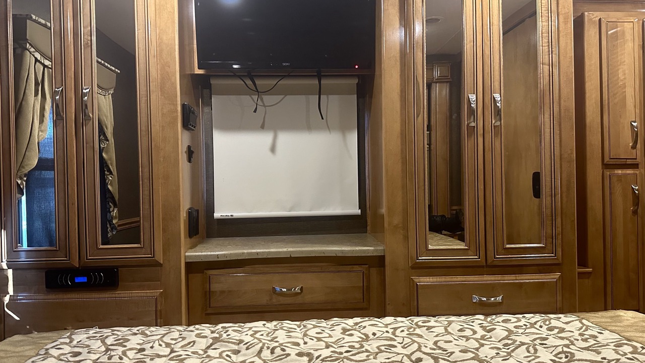 Photo of Bedroom in Lake City