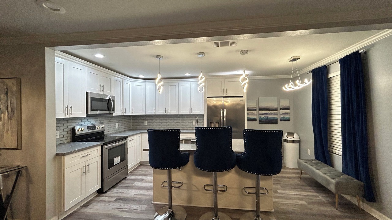 Photo of Kitchen in Kenner - Louis Armstrong International Airport