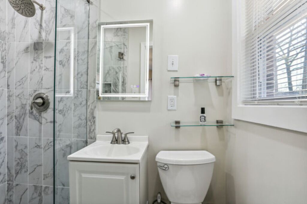Photo of Bathroom in Mableton