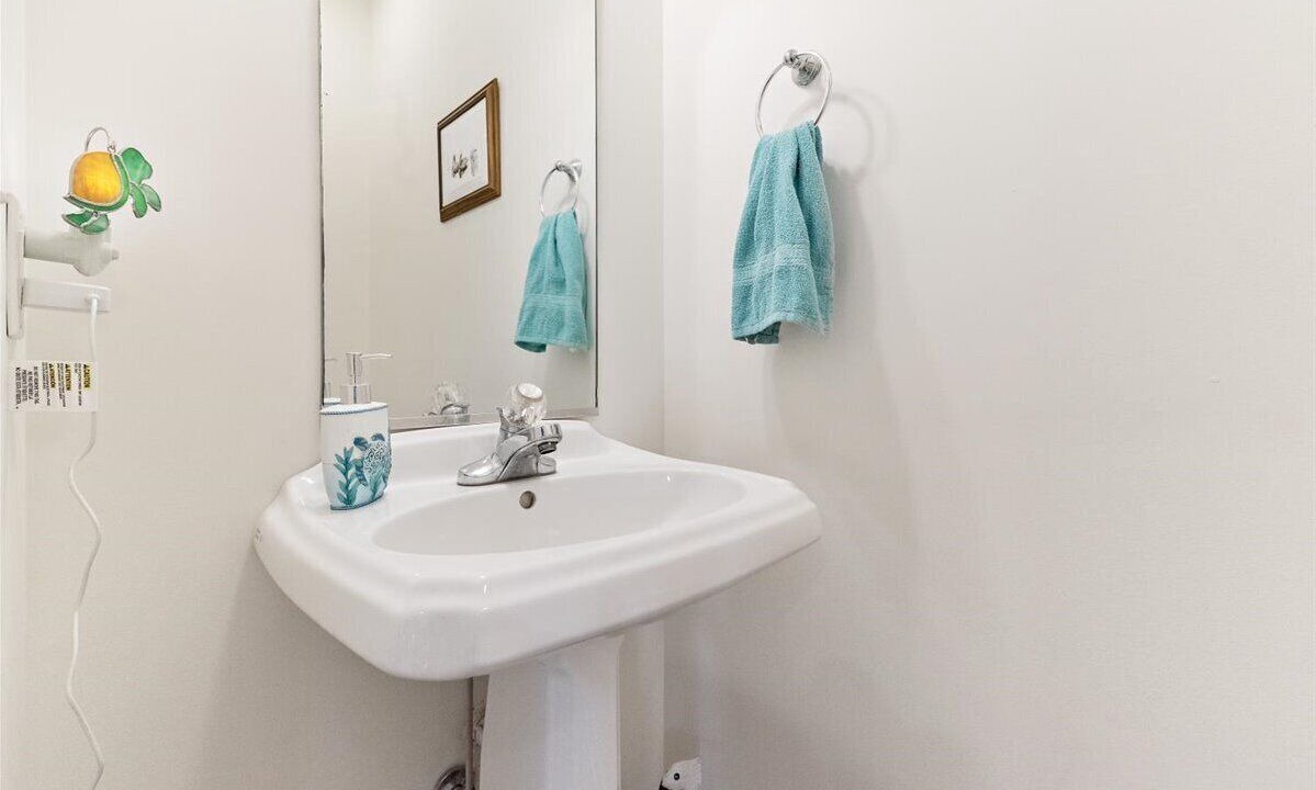 Photo of Bathroom in Dock Junction