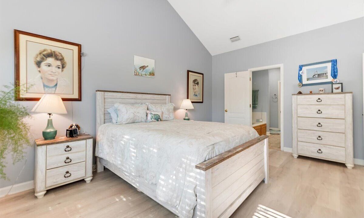 Photo of Bedroom in Dock Junction
