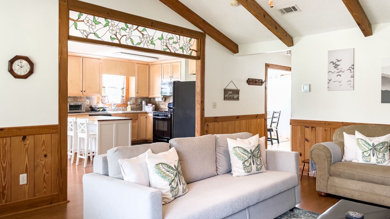 Photo of Livingroom in Pensacola
