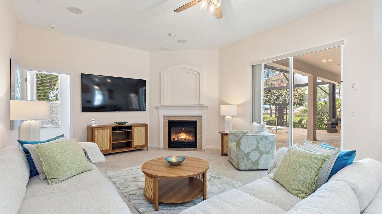 Photo of Livingroom in Highlands Reserve
