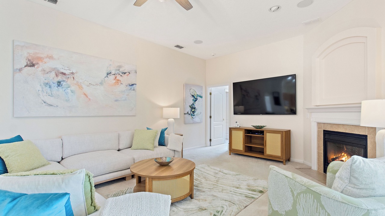 Photo of Livingroom in Highlands Reserve