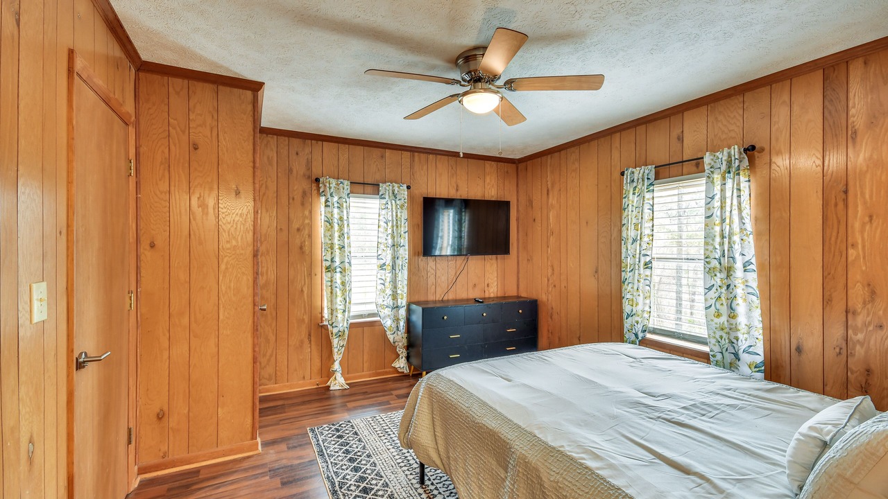 Photo of Bedroom in East Tallassee