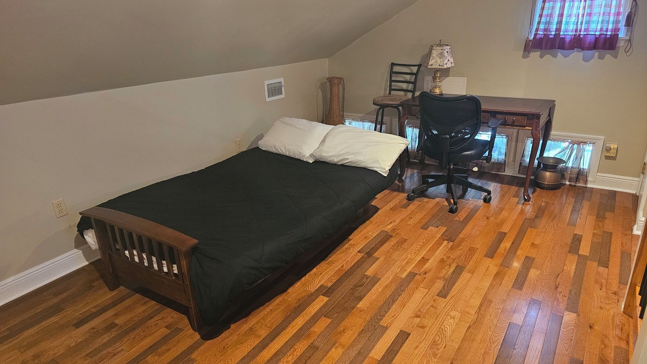 Photo of Bedroom in Waveland