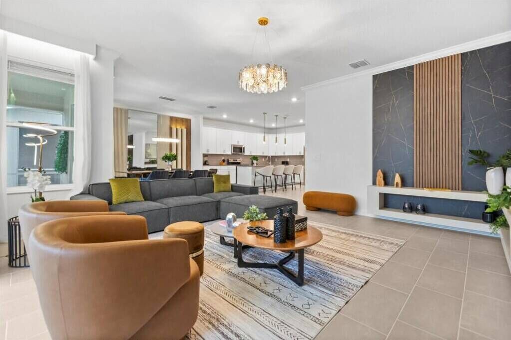Photo of Livingroom in Four Corners