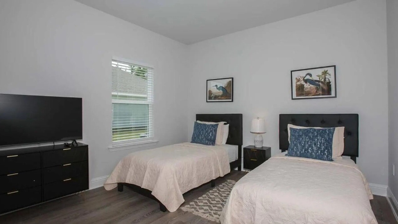 Photo of Bedroom in Foley