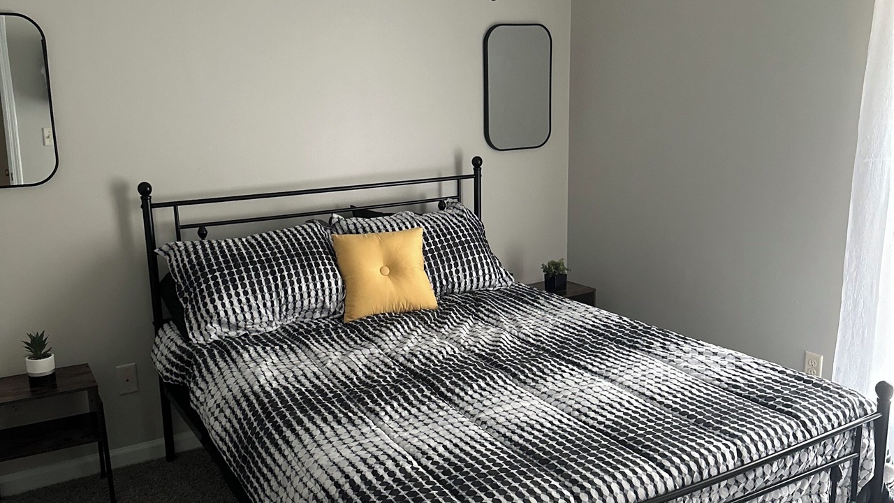 Photo of Bedroom in Taylorville