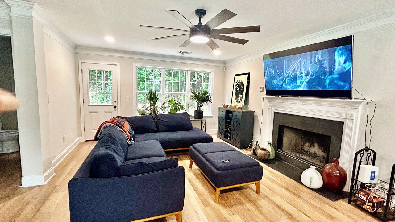 Photo of Livingroom in Mableton