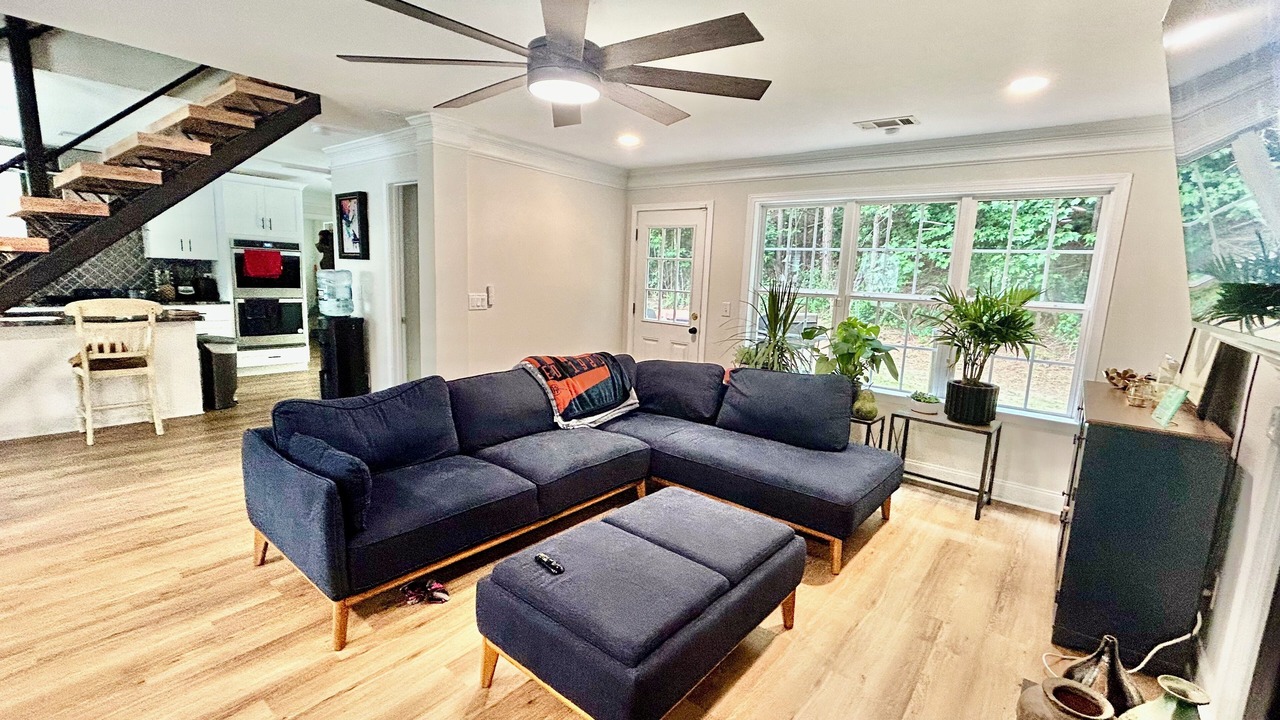 Photo of Livingroom in Mableton