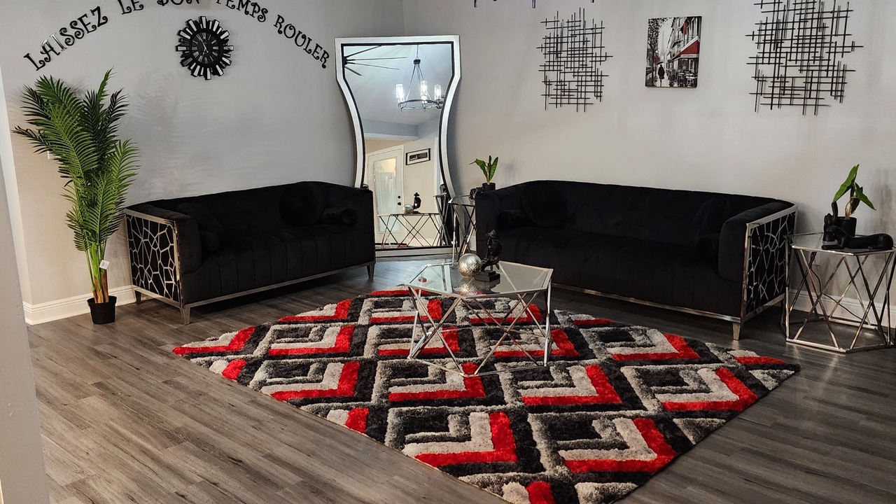 Photo of Livingroom in LaPlace