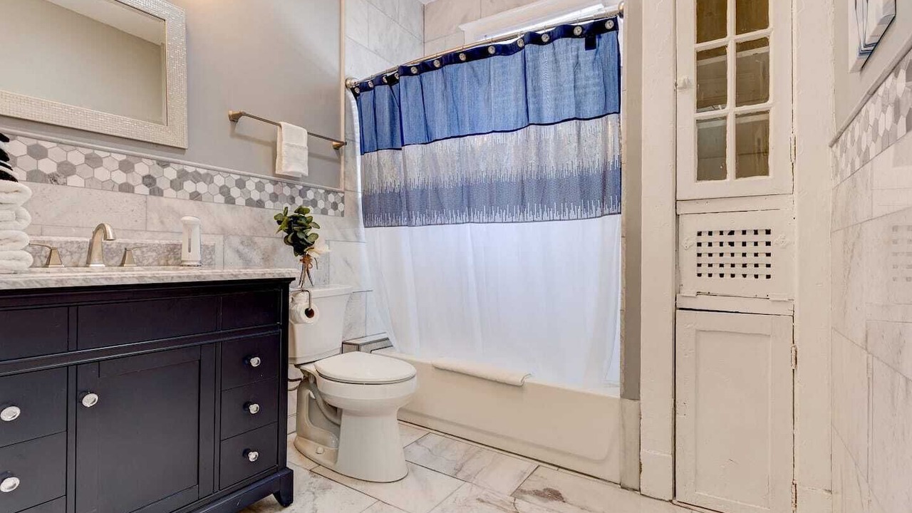 Photo of Bathroom in Fairgrounds
