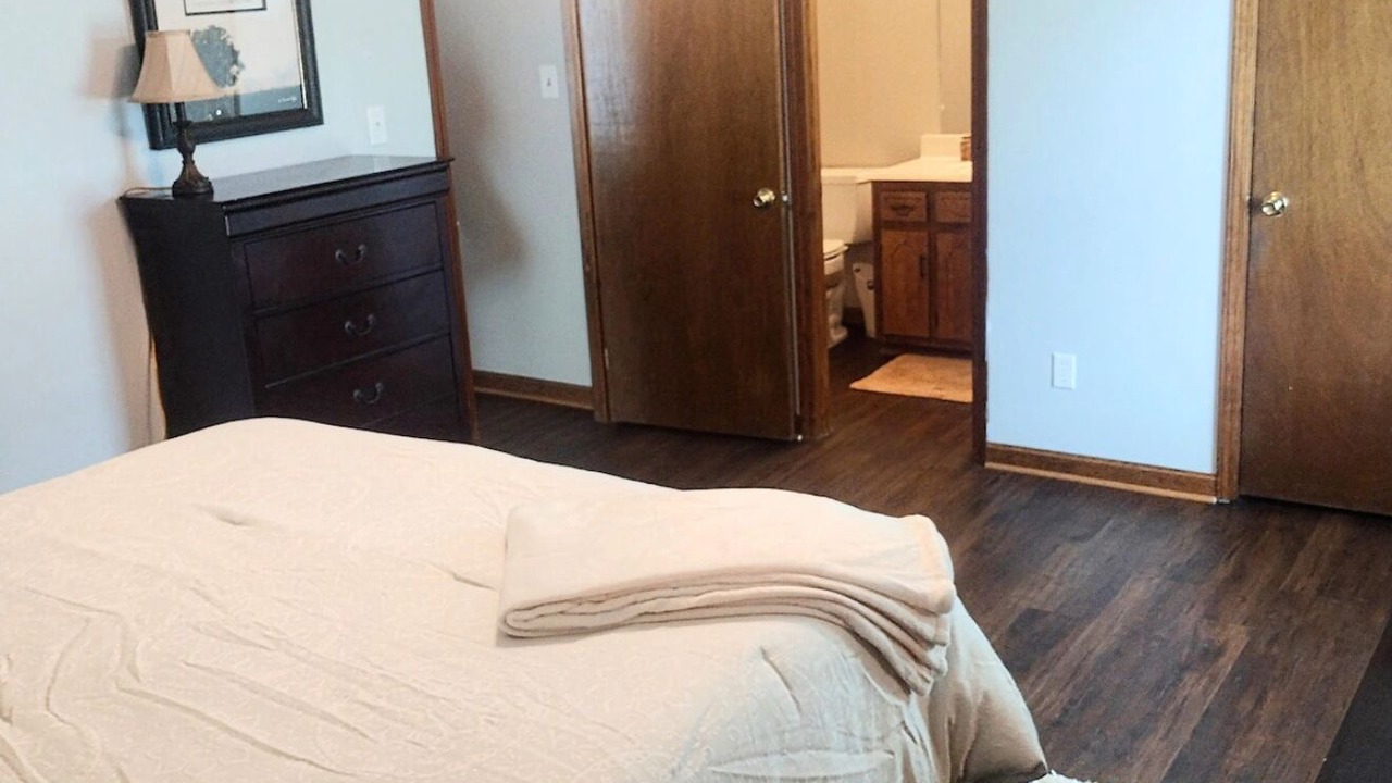 Photo of Bedroom in Killen