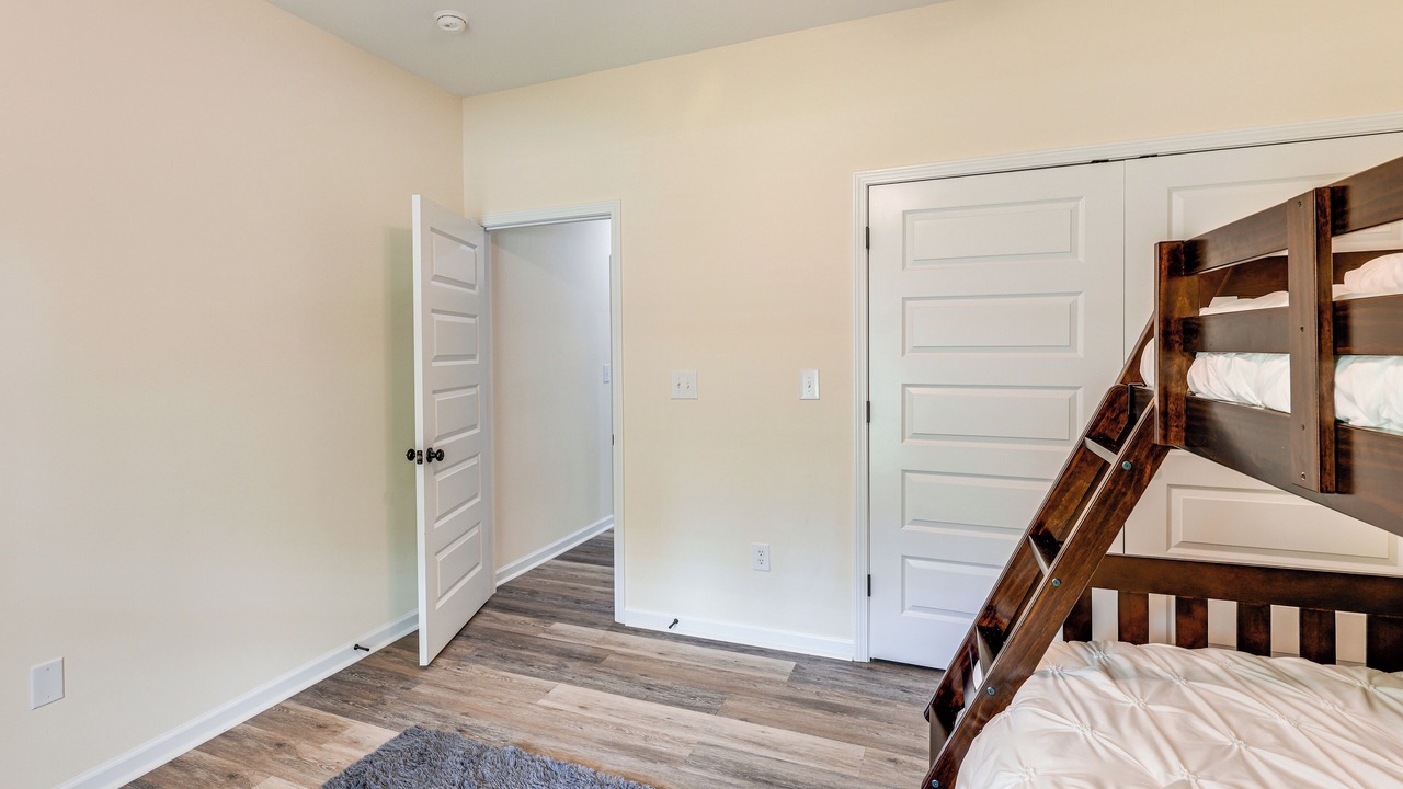 Photo of Bedroom in Troy
