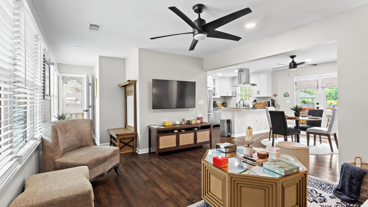 Photo of Livingroom in Mableton