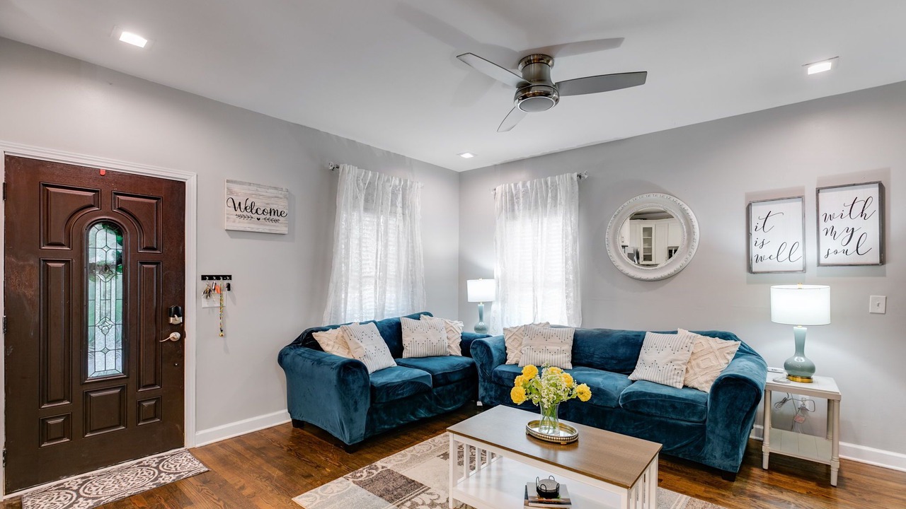 Photo of Livingroom in Westview