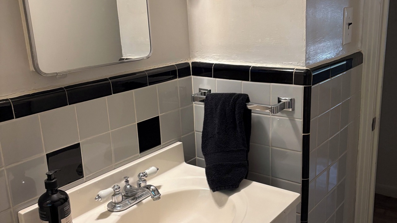 Photo of Bathroom in Blackshear