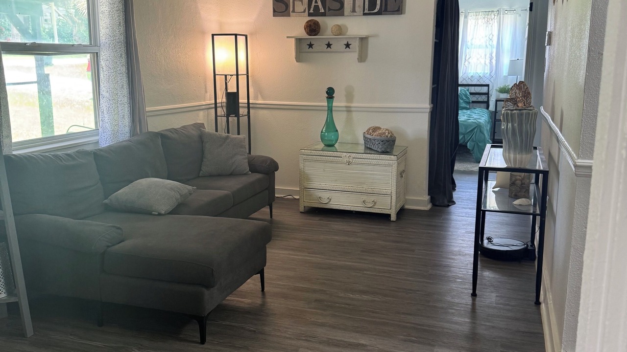Photo of Livingroom in Cantonment