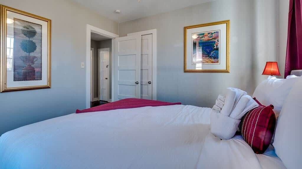 Photo of Bedroom in Savannah