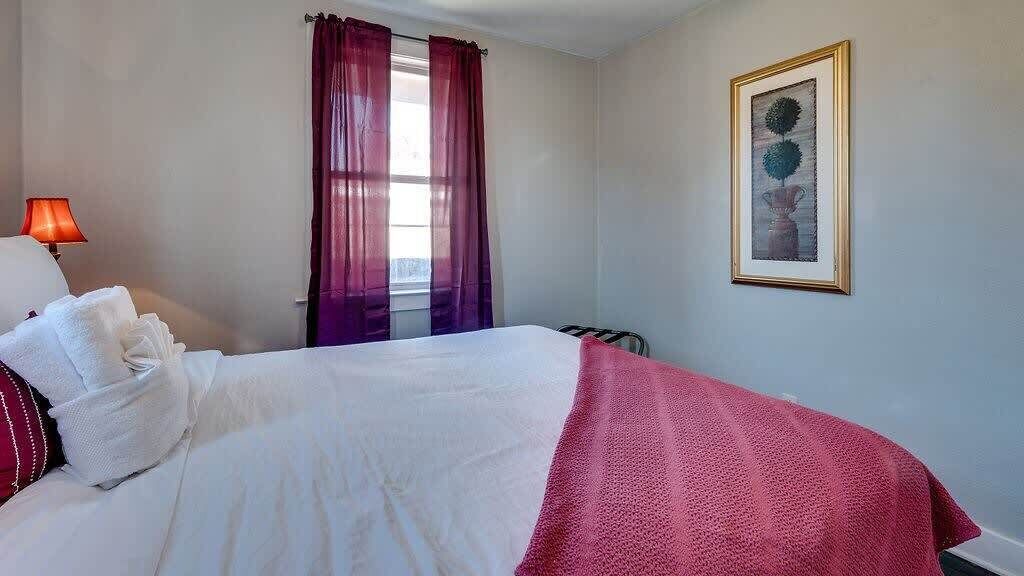 Photo of Bedroom in Savannah