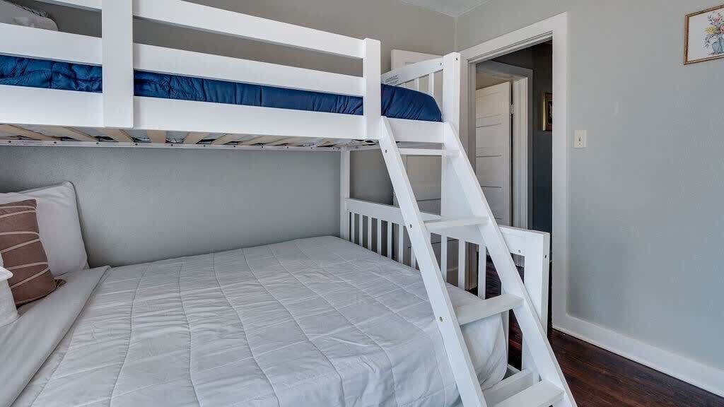 Photo of Bedroom in Savannah