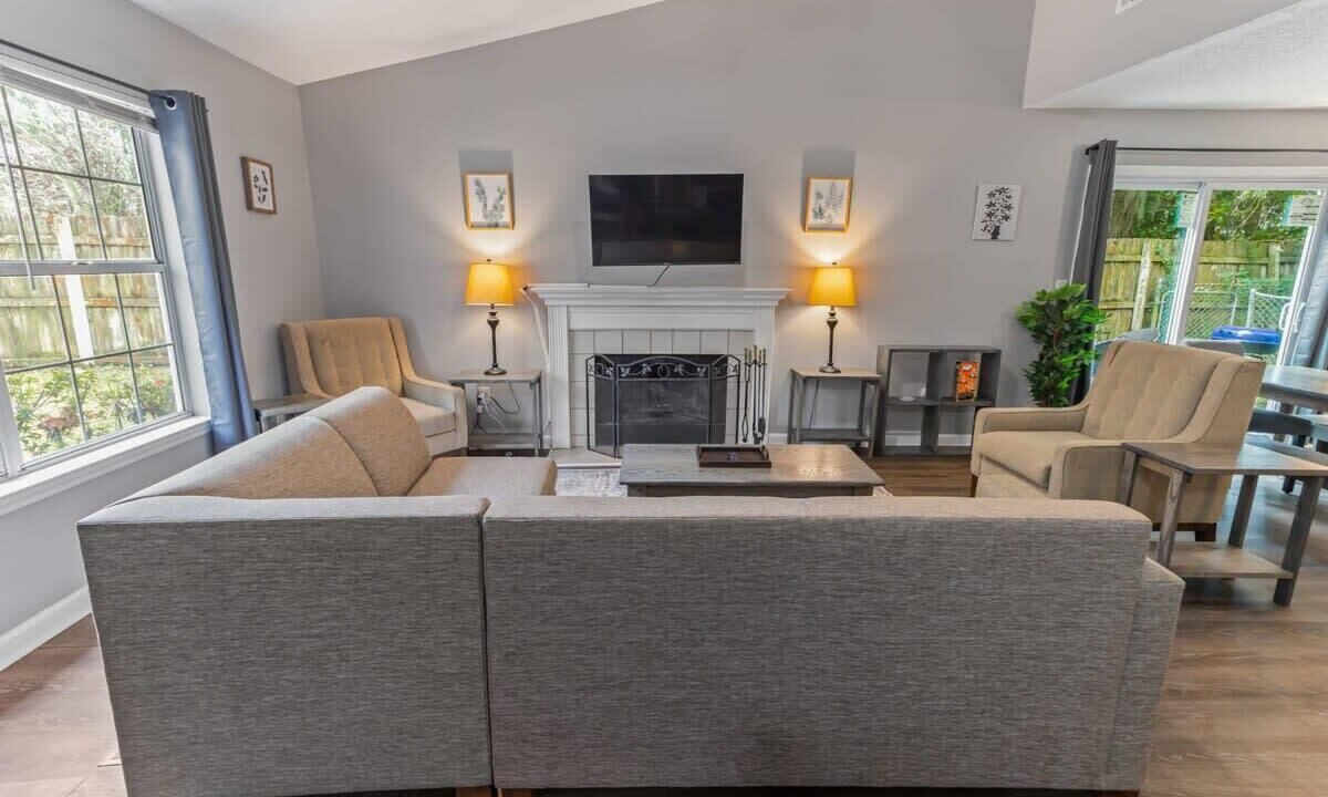 Photo of Livingroom in Savannah