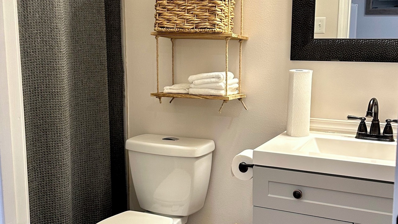 Photo of Bathroom in Madisonville