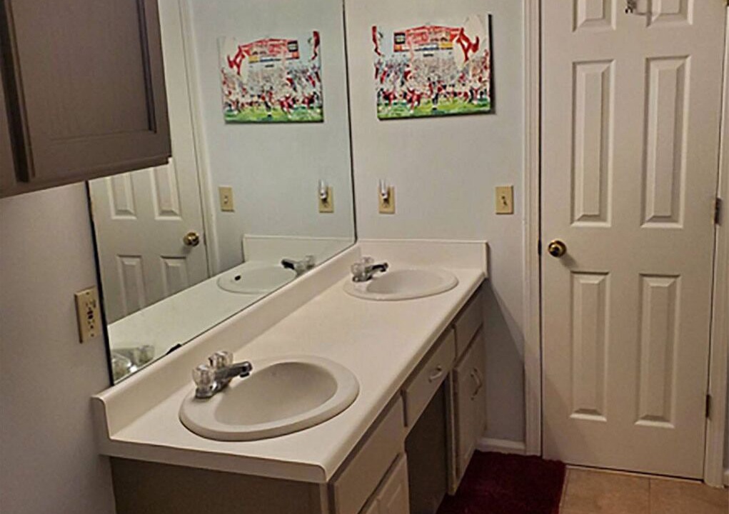 Photo of Bathroom in Tuscaloosa