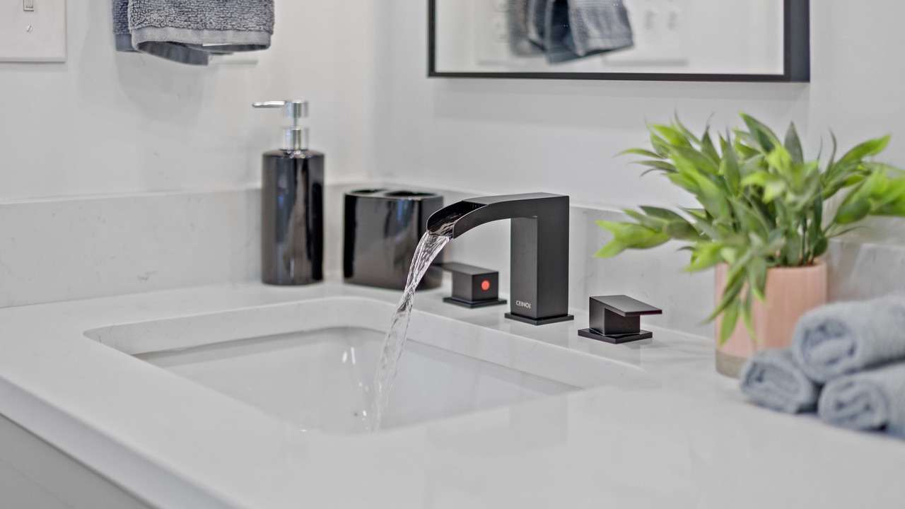 Photo of Bathroom in Belvedere Park