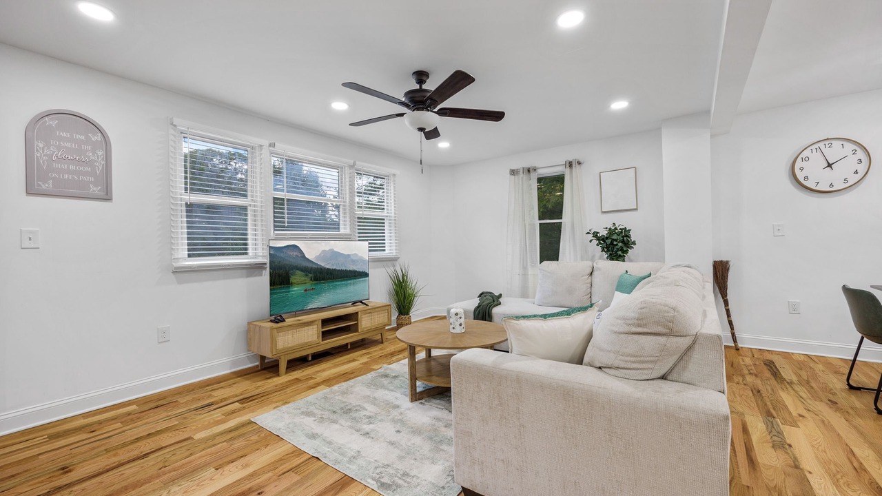 Photo of Livingroom in Belvedere Park