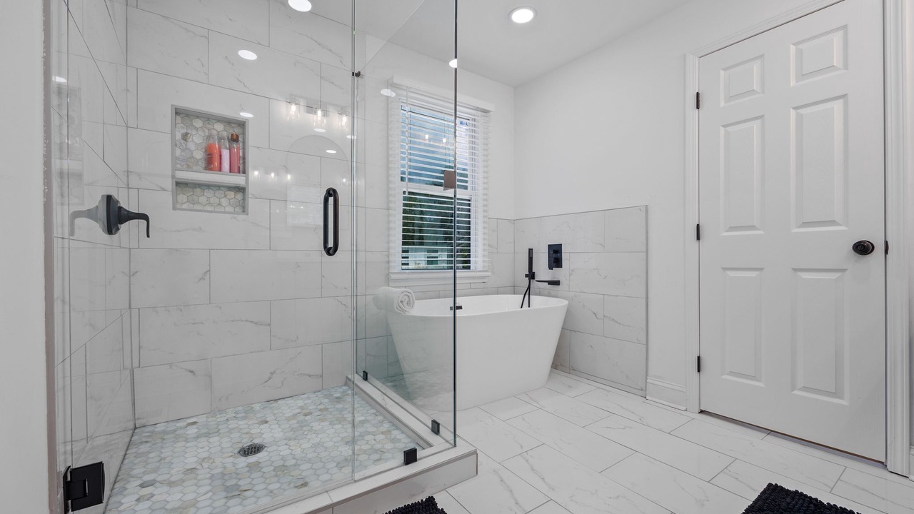 Photo of Bathroom in Belvedere Park