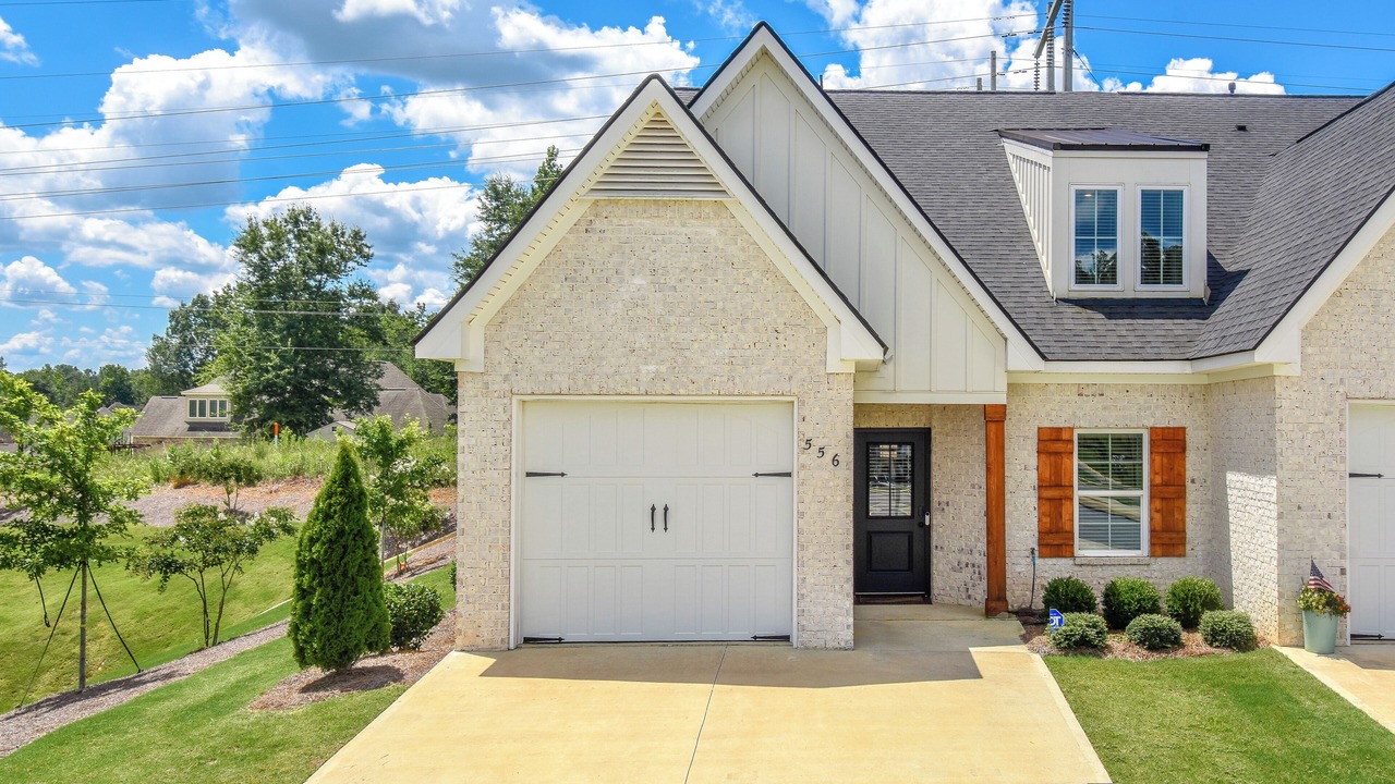 Photo of Outdoor in Auburn