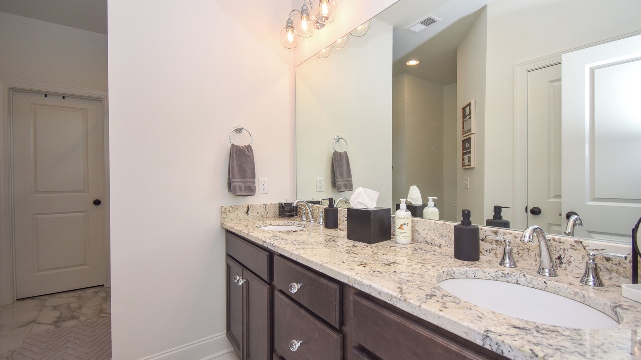 Photo of Bathroom in Auburn