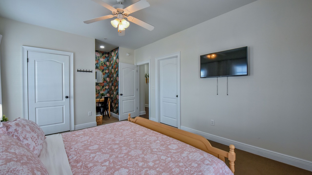 Photo of Bedroom in Tuscaloosa