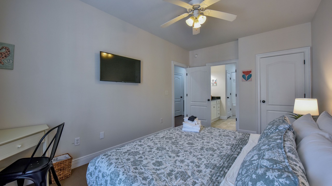 Photo of Bedroom in Tuscaloosa