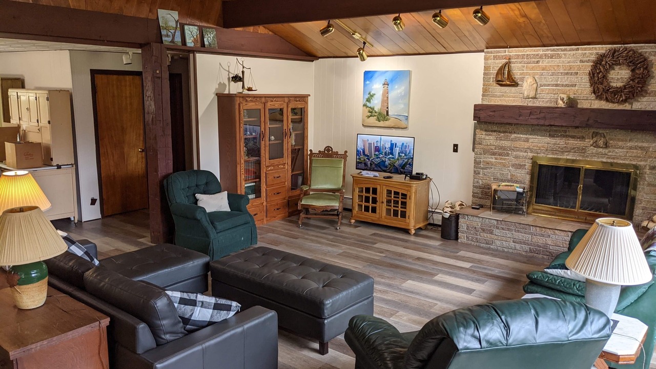 Photo of Livingroom in Silver Lake