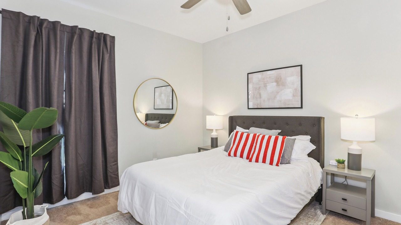 Photo of Bedroom in Foley