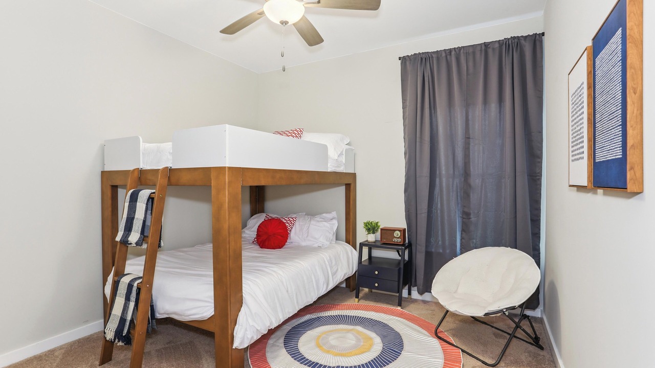 Photo of Bedroom in Foley