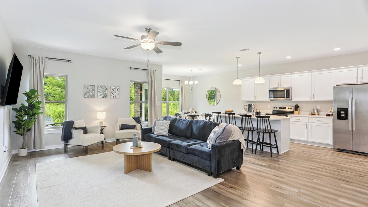 Photo of Livingroom in Foley