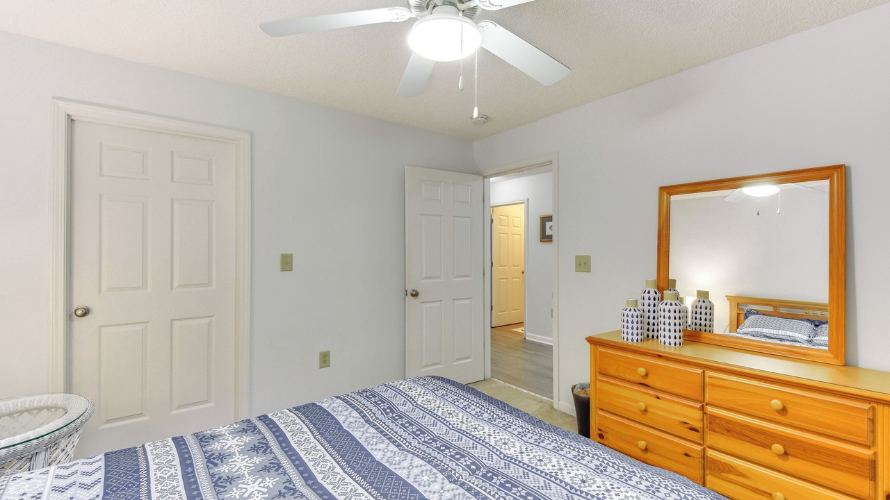 Photo of Bedroom in Six Mile