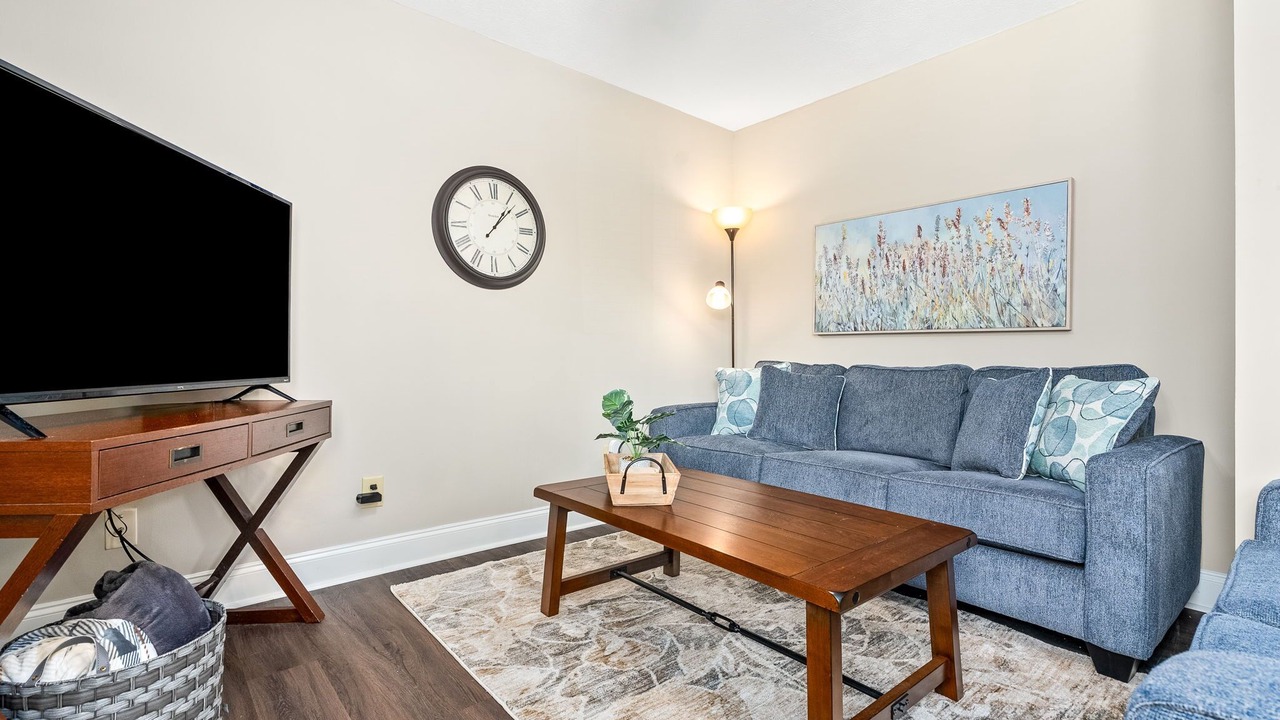 Photo of Livingroom in Auburn
