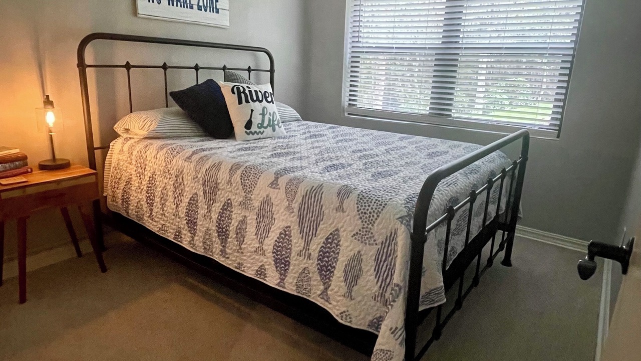 Photo of Bedroom in Palatka
