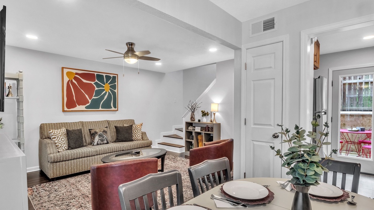 Photo of Livingroom in Starkville